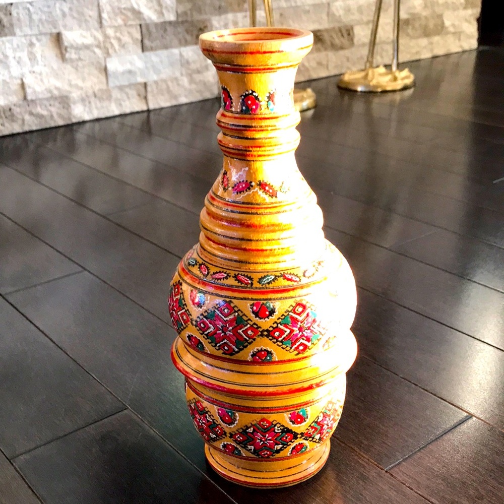 Vase from aboriginal tribes